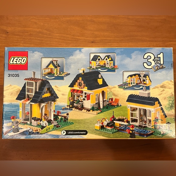 Retired Set! LEGO Creator Beach Hut Set #31035 - Picture 6 of 16